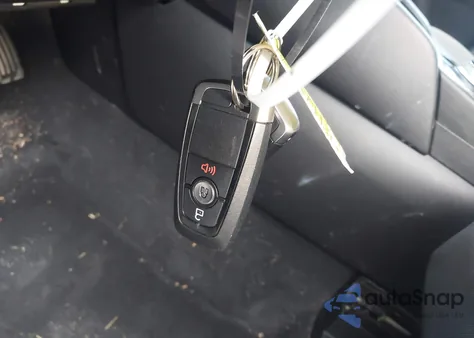 2020 Ford Escape Se z USA, uszkodzony, nr VIN 1FMCU9G67LUC28098